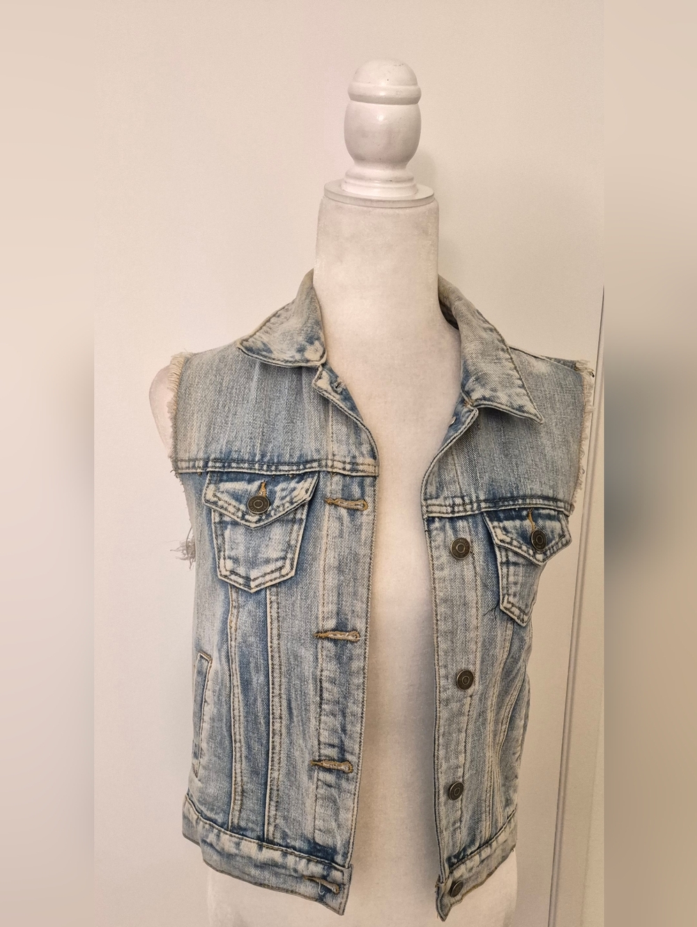 Light Wash Denim Sleeveless Vest